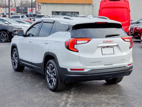 Used 2022 GMC Terrain SLT w/ Infotainment Package II image 25