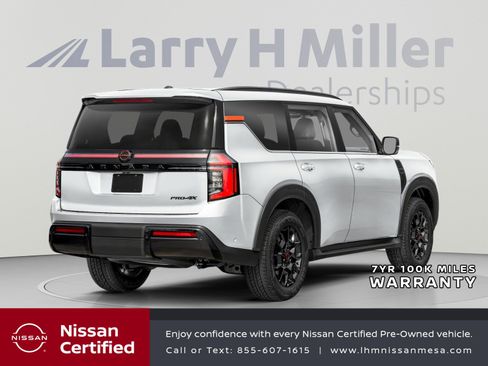 Certified 2025 Nissan Armada PRO-4X AWD/4WD image 2