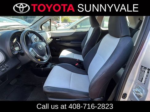 Used 2014 Toyota Yaris L FWD image 5