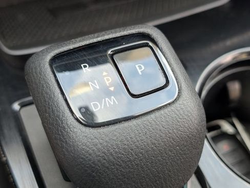 Used 2024 Nissan Rogue Platinum w/ Platinum Premium Package FWD image 30