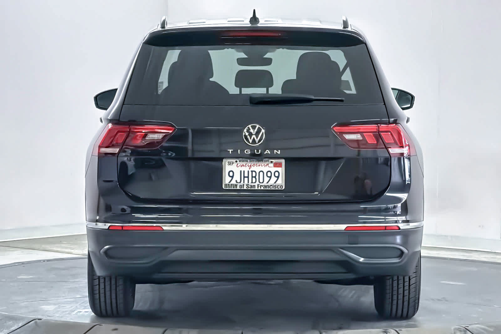 Used 2023 Volkswagen Tiguan S FWD image 7