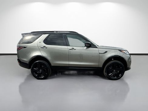 Used 2025 Land Rover Discovery Dynamic SE AWD/4WD image 6