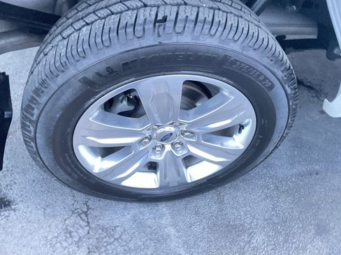 Certified 2020 Ford F150 Platinum w/ Equipment Group 701A Luxury image 57