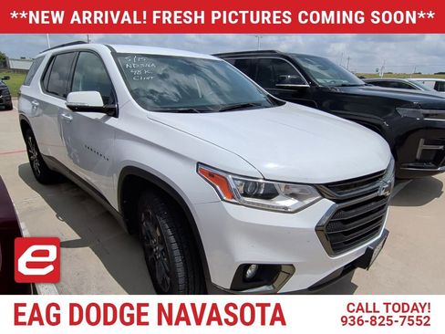 Used 2020 Chevrolet Traverse RS FWD image 1