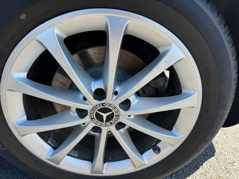 Certified 2019 Mercedes-Benz A 220 4MATIC image 23