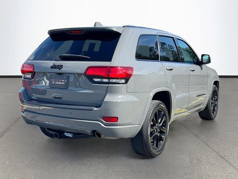 Used 2021 Jeep Grand Cherokee Laredo X image 7