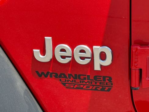 Used 2019 Jeep Wrangler Unlimited Sport S AWD/4WD image 27