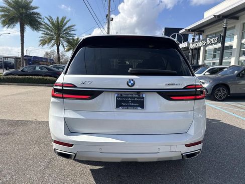 Used 2023 BMW X7 xDrive40i w/ Premium Package image 6