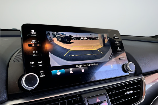 Used 2018 Honda Accord Sport image 13