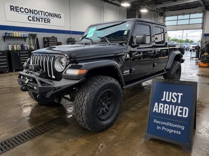 Used 2022 Jeep Gladiator Overland w/ Popular Equipment Package