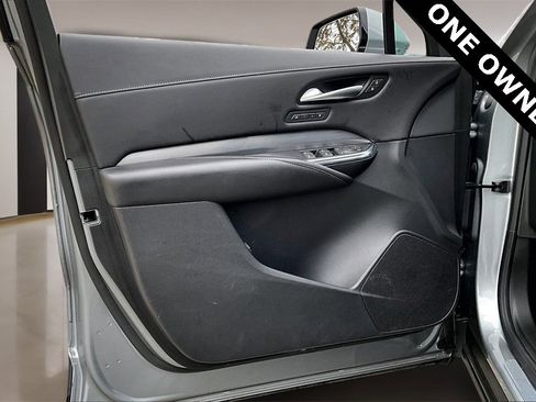 Certified 2024 Cadillac XT4 Premium Luxury image 18