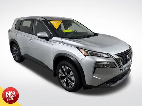 Used 2022 Nissan Rogue SV FWD image 1