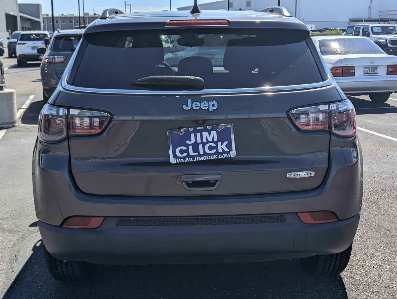 Certified 2022 Jeep Compass Latitude FWD image 3