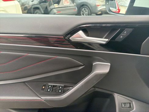 Used 2023 Volkswagen Jetta GLI Autobahn image 12