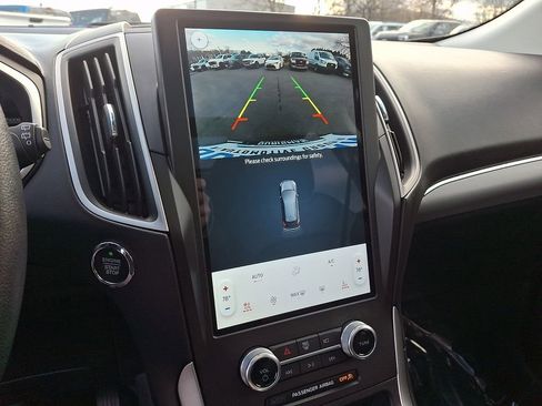 Certified 2021 Ford Edge SEL w/ Convenience Package image 18