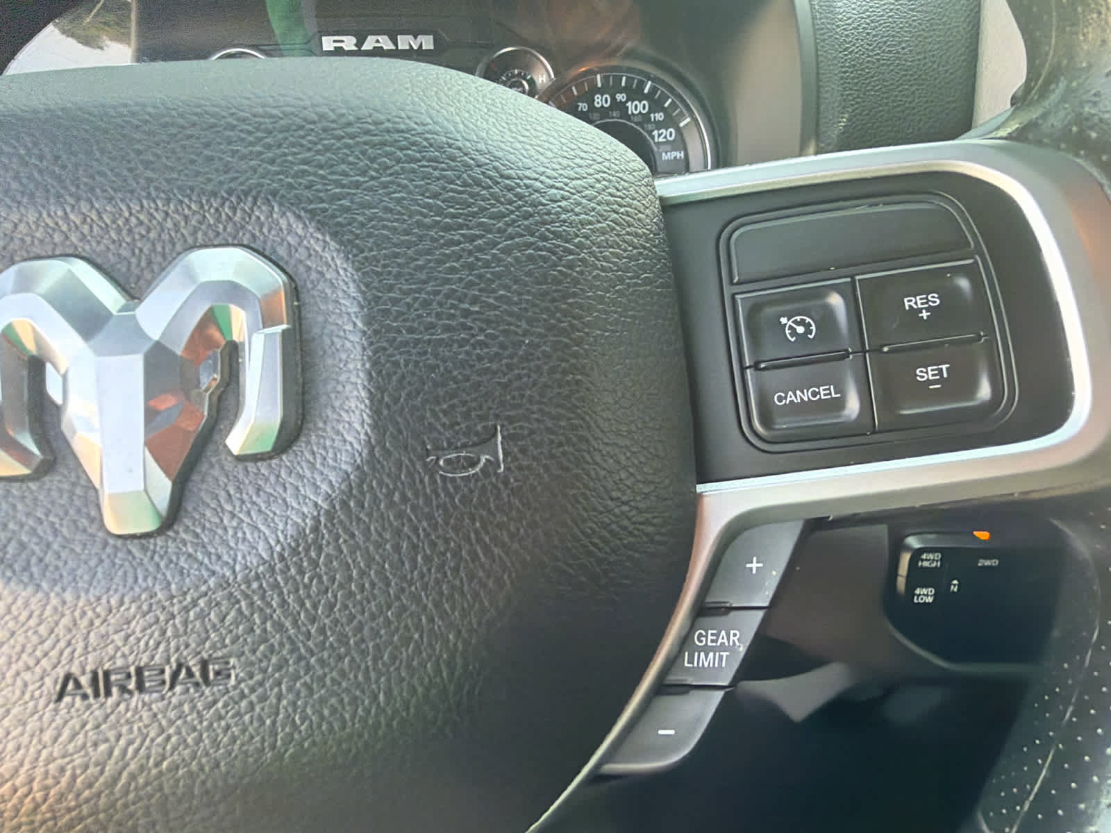 Used 2022 RAM 2500 Big Horn AWD/4WD image 26