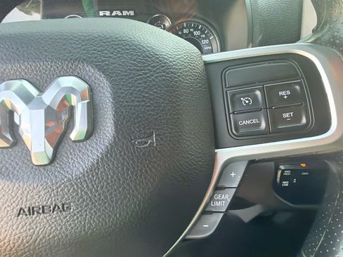 Used 2022 RAM 2500 Big Horn AWD/4WD image 26