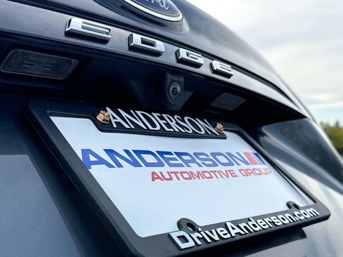 Used 2023 Ford Edge SEL image 14