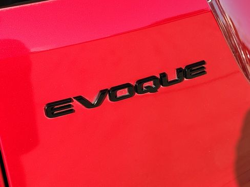 Used 2022 Land Rover Range Rover Evoque R-Dynamic SE AWD/4WD image 36