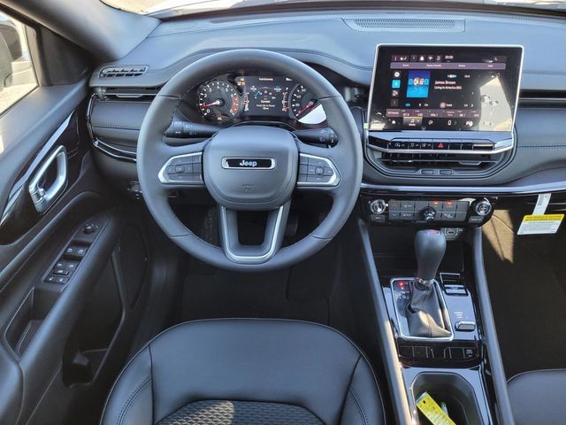 New 2026 Jeep Compass Latitude AWD/4WD image 10
