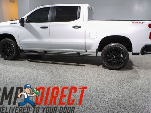 Used 2023 Chevrolet Silverado 1500 Custom Trail Boss w/ LPO, Dark Essentials Package AWD/4WD image 10