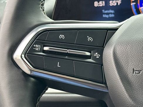 Used 2024 Chevrolet Traverse LT image 29