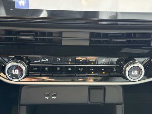 Used 2025 Honda Prologue Touring image 19