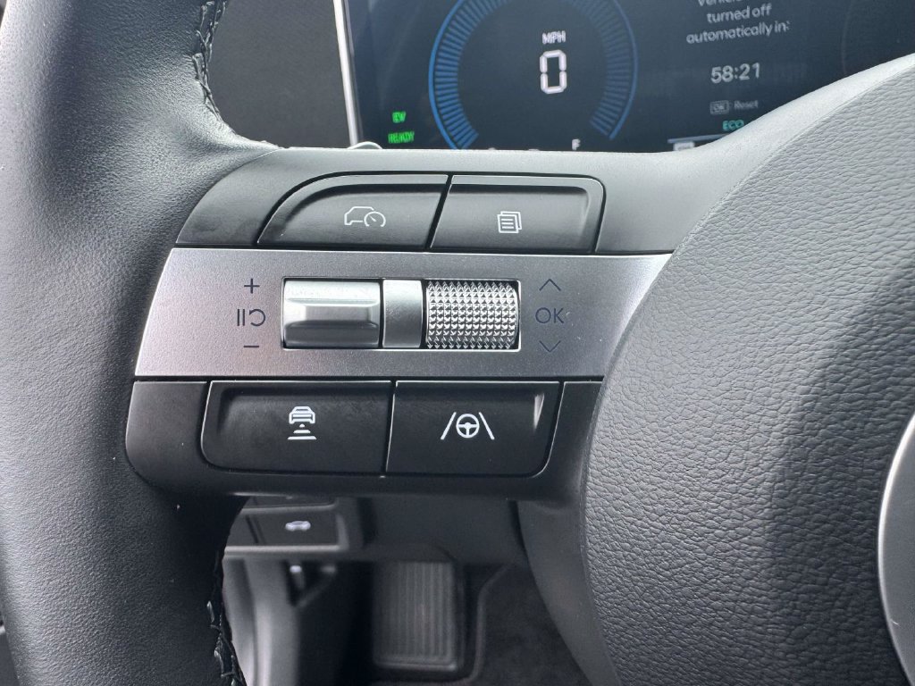 Used 2025 Hyundai Sonata SEL FWD image 20
