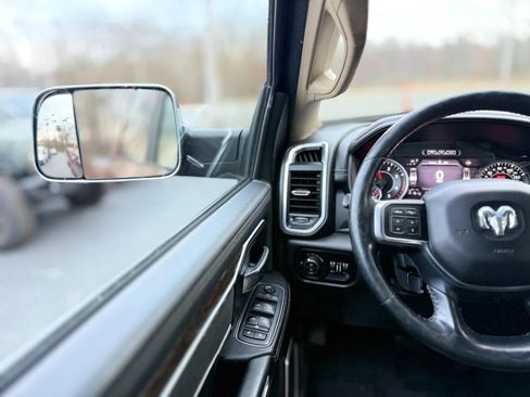 Used 2019 RAM 2500 Laramie image 19