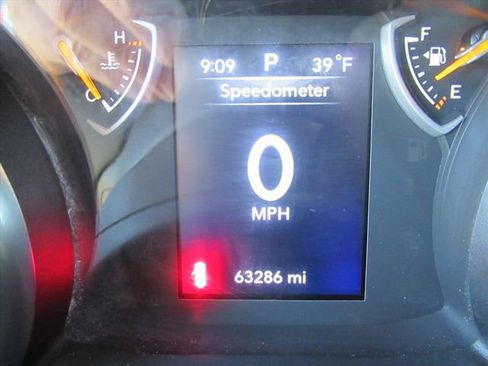 Used 2023 Jeep Wrangler Sport S image 21