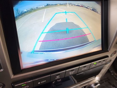 Used 2014 Lexus GX 460 w/ Premium Package image 34