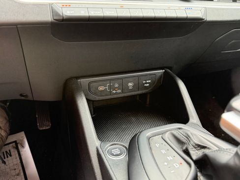 Used 2025 Kia K4 FWD image 24