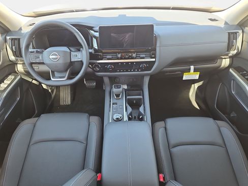 New 2026 Nissan Pathfinder SL AWD/4WD image 9