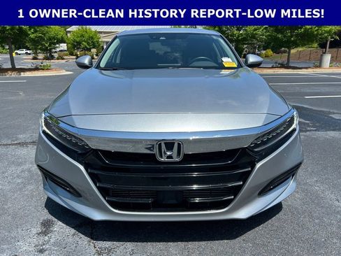 Used 2018 Honda Accord Touring image 12
