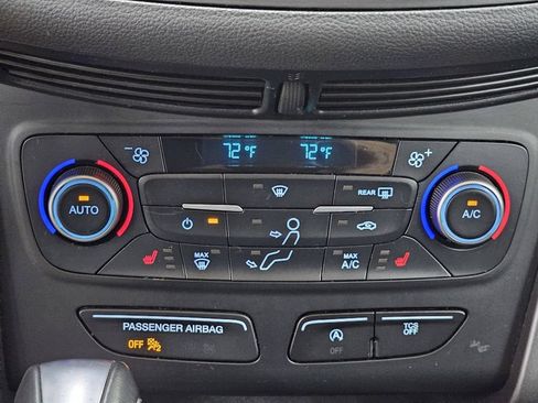 Used 2018 Ford Escape SEL FWD image 16