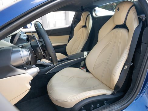 Used 2021 Ferrari 812 GTS RWD image 35