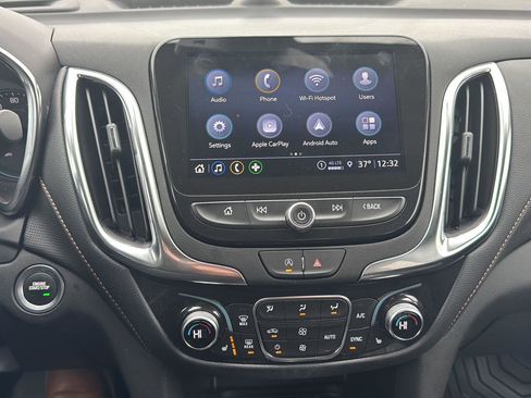 Used 2024 Chevrolet Equinox Premier image 15