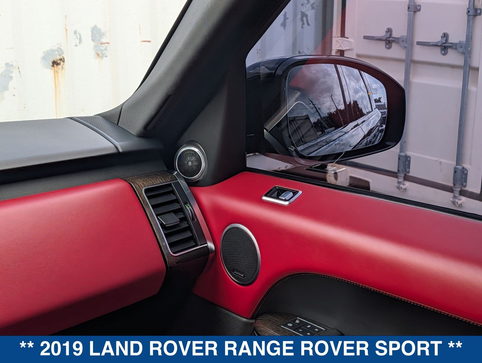 Used 2019 Land Rover Range Rover Sport Supercharged AWD/4WD image 19
