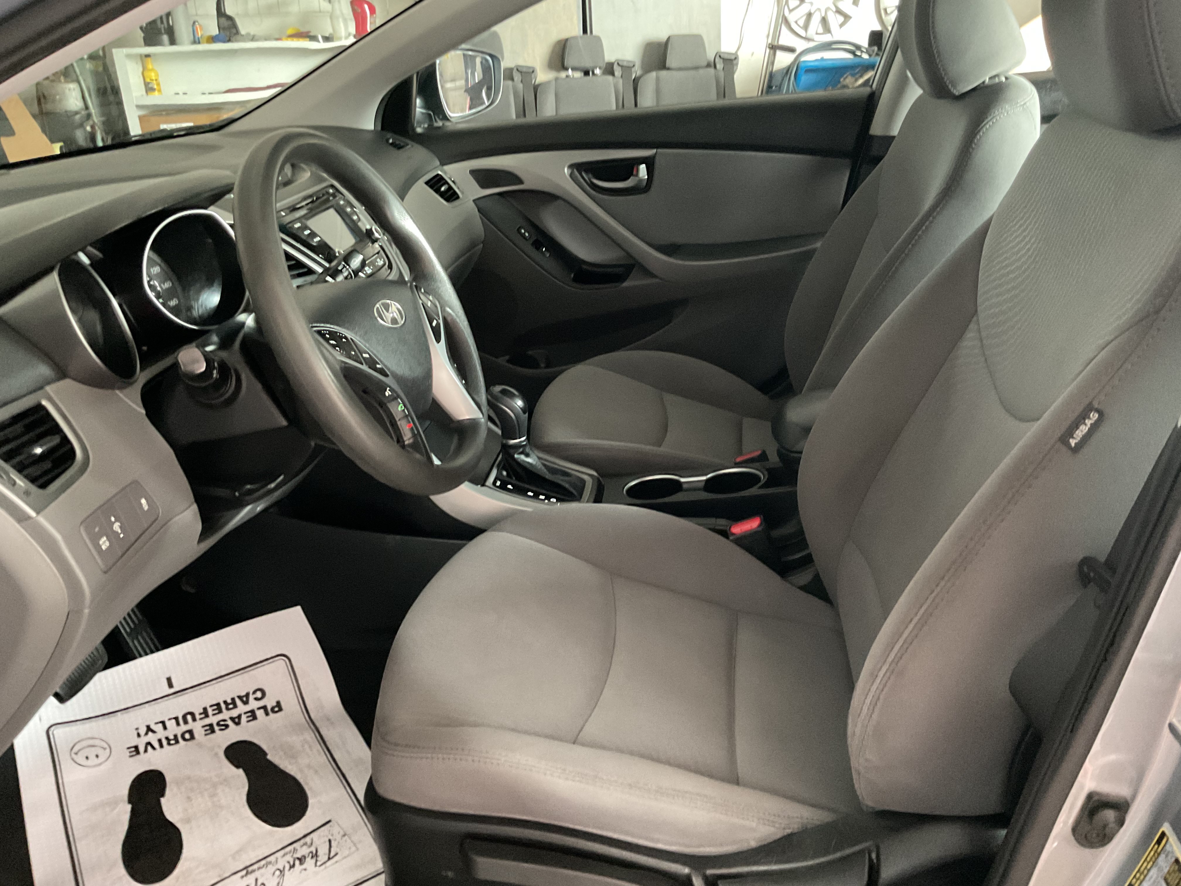 Used 2015 Hyundai Elantra SE w/ Option Group 02 FWD image 12