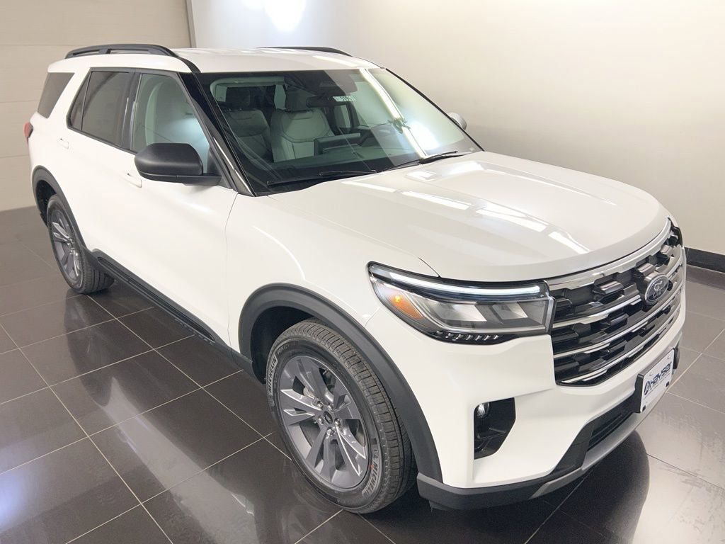 New 2026 Ford Explorer Active w/ Active Comfort Package AWD/4WD image 1