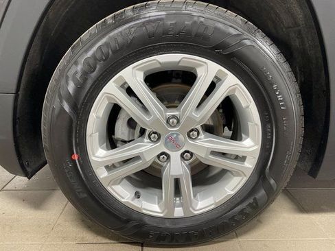 Used 2022 GMC Terrain SLE w/ Driver Convenience Package AWD/4WD image 7