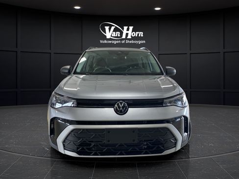 Used 2025 Volkswagen Taos S AWD/4WD image 2