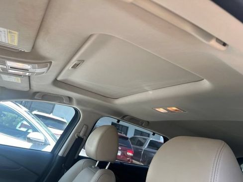 Used 2020 MAZDA CX-9 Touring w/ Touring Premium Package FWD image 8