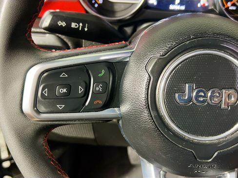 Used 2023 Jeep Wrangler Unlimited Rubicon w/ LED Lighting Group AWD/4WD image 18