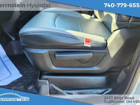 Used 2024 RAM 3500 Tradesman w/ Chrome Appearance Group AWD/4WD image 9