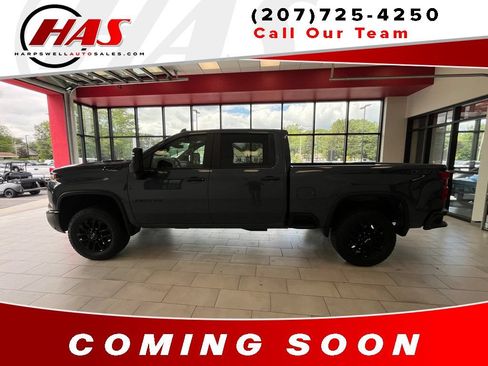 Used 2025 Chevrolet Silverado 2500 Custom w/ Custom Value Package AWD/4WD image 3