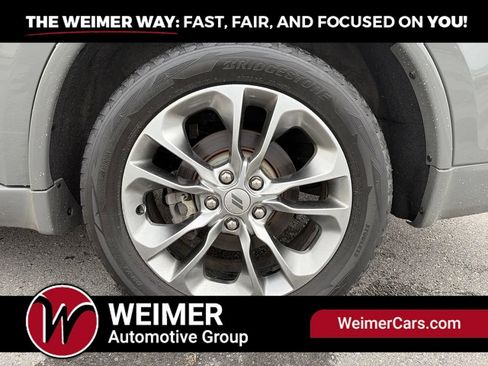 Used 2019 Dodge Durango R/T w/ Technology Group AWD/4WD image 9