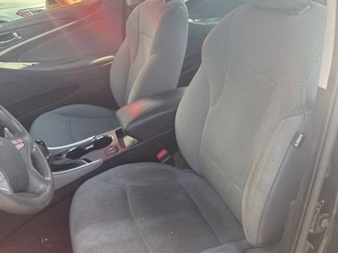 Used 2013 Hyundai Sonata GLS w/ Popular Equipment Pkg FWD image 8