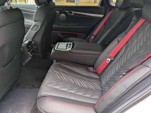 Used 2025 Genesis G80 3.5T Sport image 12