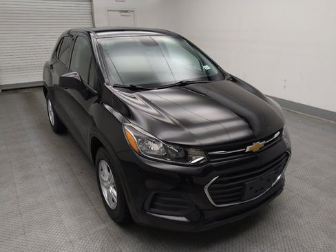 Used 2020 Chevrolet Trax LS w/ Tint and Cruise Package FWD image 13